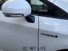 トヨタ プリウス