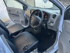 ダイハツ ミライース