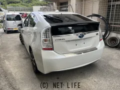トヨタ プリウス