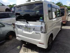 部品取車 タントカスタム