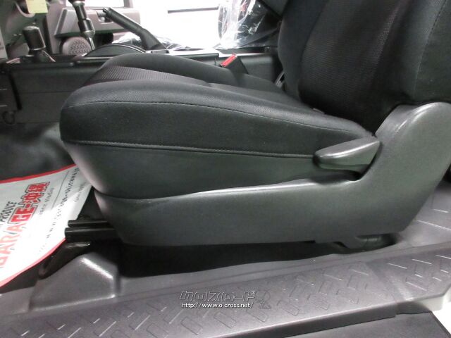 トヨタ FJクルーザー 4.0ｶﾗｰP・4WD・純正ナビ＆フルセグ・LED