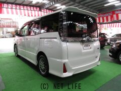 トヨタ ヴォクシー