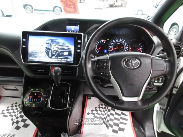 トヨタ ヴォクシー