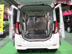 三菱 eKスペース