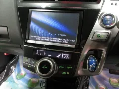 トヨタ プリウスα