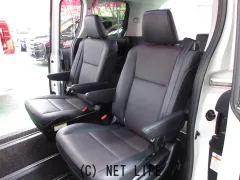 トヨタ エスクァイア