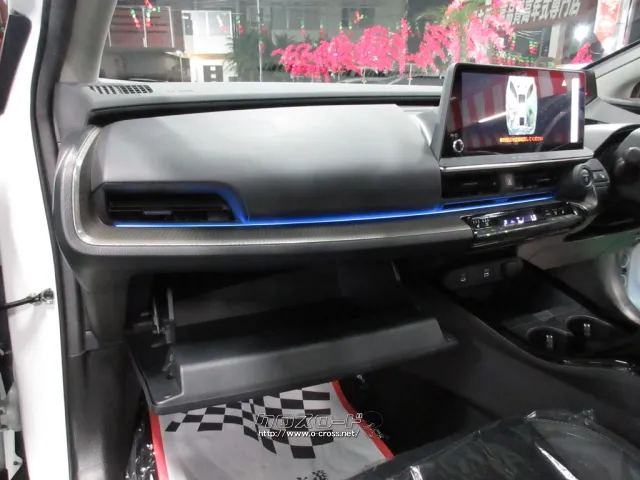 トヨタ プリウス