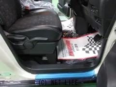 三菱 デリカミニ