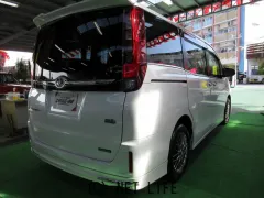 トヨタ エスクァイア