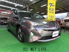トヨタ プリウス