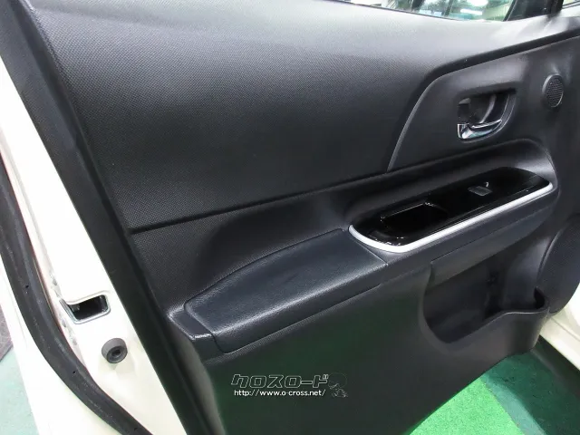 トヨタ アクア