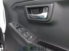 ダイハツ タフト