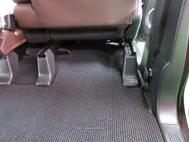 ホンダ N-BOXスラッシュ