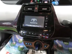 トヨタ プリウス