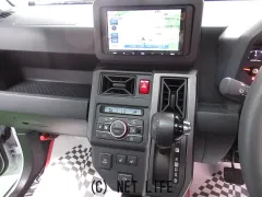 ダイハツ タフト
