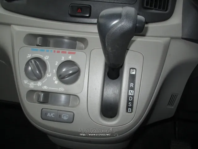 ダイハツ ミライース