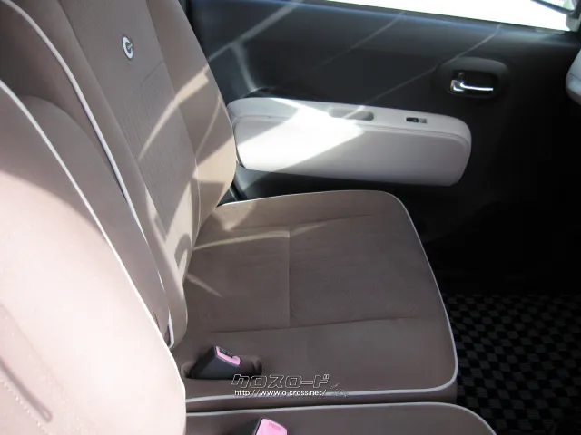 ダイハツ ミラココア