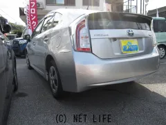トヨタ プリウス