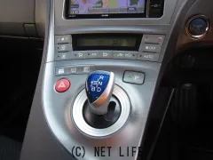 トヨタ プリウス