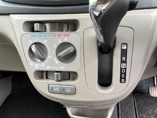 ダイハツ ミライース