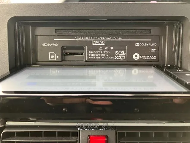 CD,DVD,SD使えます ダイハツ タント