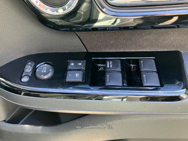 運転席側ドアボタン群 ホンダ N-BOX