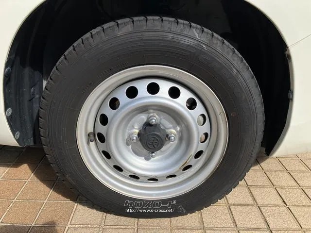 右前輪 トヨタ プロボックス