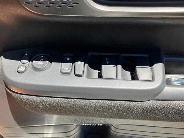 運転席側ドアボタン群 ホンダ N-BOX