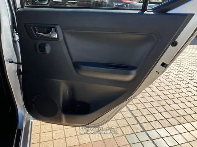 後部座席右ドア ダイハツ ミライース