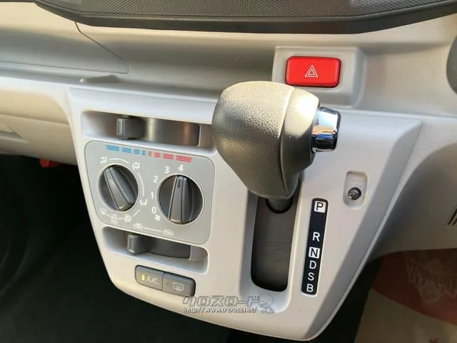 ダイハツ ミライース