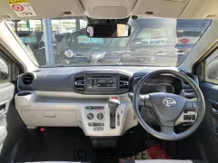 ダイハツ ミライース