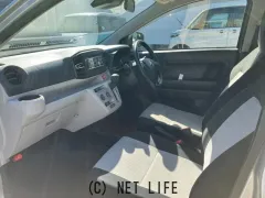 ダイハツ ミライース