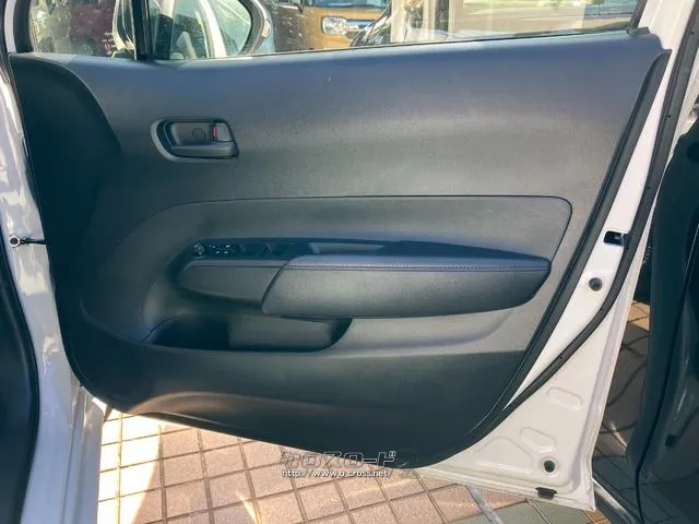 運転席側ドア トヨタ アクア