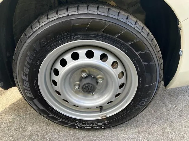 右前輪 トヨタ プロボックス