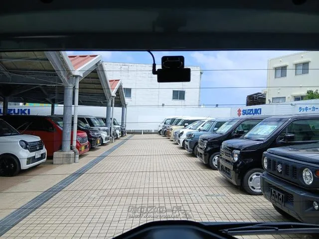 ドライブレコーダー前後に付いています スズキ スペーシア