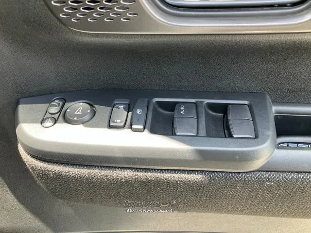 運転席側ドアボタン群 ホンダ N-BOX