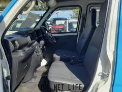 ダイハツ ハイゼットカーゴ