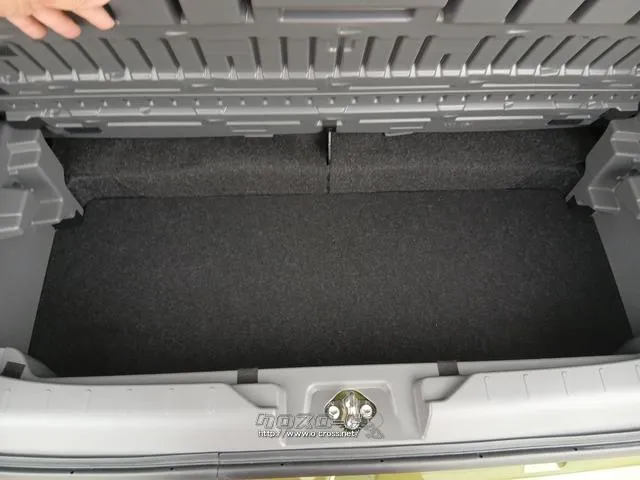 ダイハツ タフト