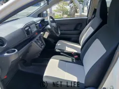 ダイハツ ミライース