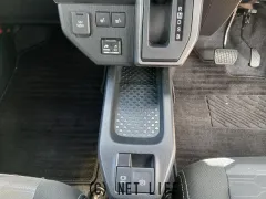 ダイハツ タフト
