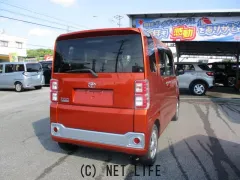 トヨタ ピクシスメガ