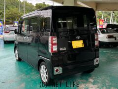 トヨタ ピクシスメガ