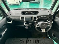 トヨタ ピクシスメガ