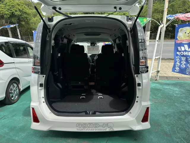 トヨタ ヴォクシー