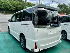 トヨタ ヴォクシー