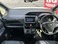 トヨタ ヴォクシー