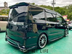 トヨタ ヴォクシー