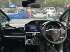 トヨタ ヴォクシー