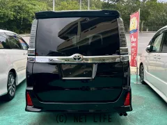 トヨタ ヴォクシー