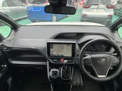 トヨタ ヴォクシー